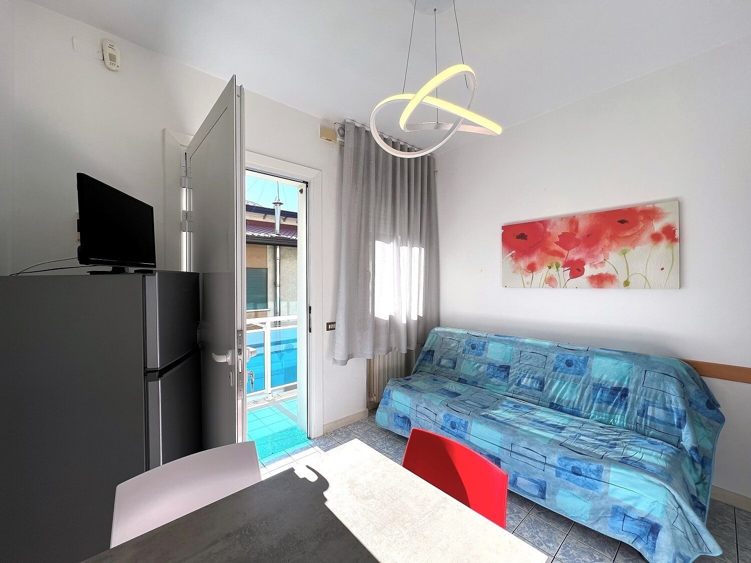 Central 2-Room Apartment in Piazza Brescia