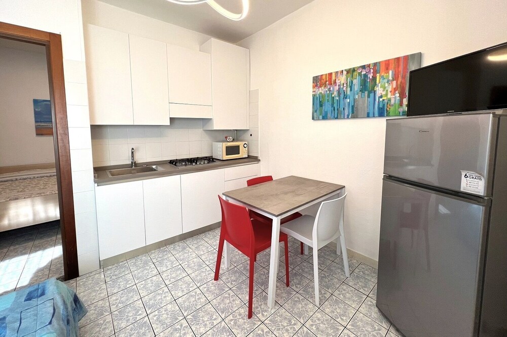 Central 2-Room Apartment in Piazza Brescia