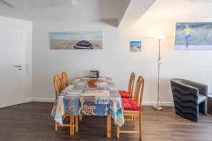 Dining - Apartment Landliebe on Nordstrand for up to 3 people (Husum-Schauendahl)