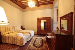 7 Schlafzimmer, WLAN, Bettwäsche