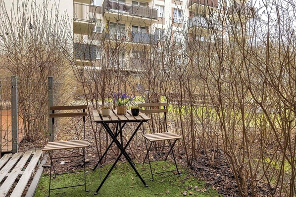 屋外ダイニングエリア