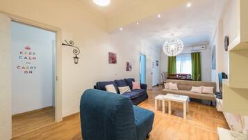 Télévision à écran plat