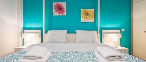 베이직 아파트 | 2 개의 침실, 무료 WiFi, 침대 시트