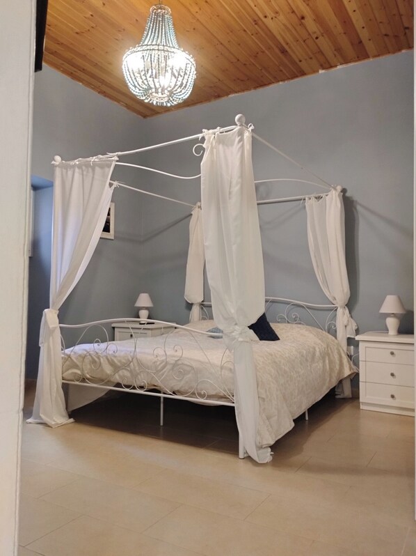 1 chambre, bureau, fer et planche Ă repasser, accĂšs au Wi-Fi (inclus)