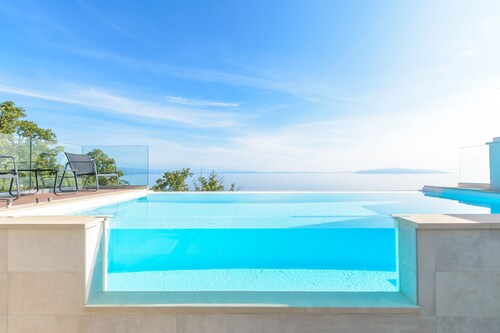 Villa The Boat (Kvarner - Matulji)