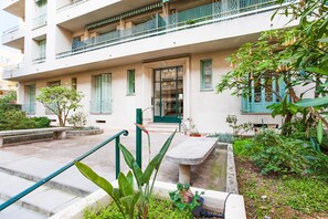 Exterior - LE TIVOLI AP4264 By Riviera Holiday Homes (Niza)