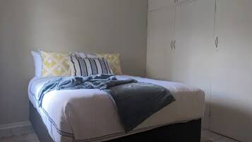 2 間睡房、上網