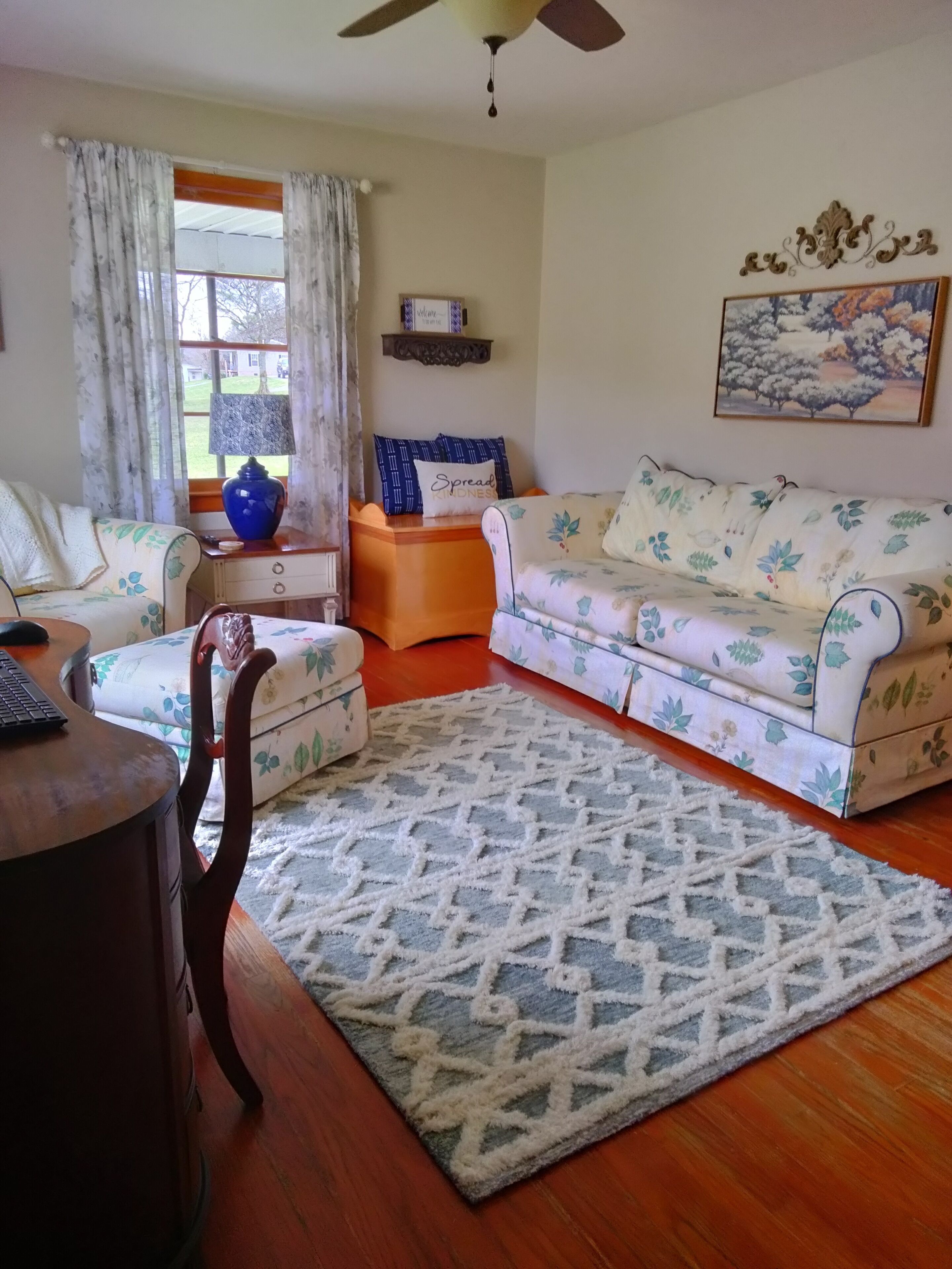 Cozy Hillside House-  Adventure out your backdoor!