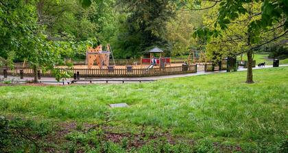 School Path Ironbridge Home with Roof Terrace