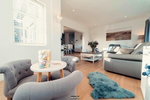 Living area - Villa Promenade-luxuriously apartment for 8 people (Nieuwpoort)
