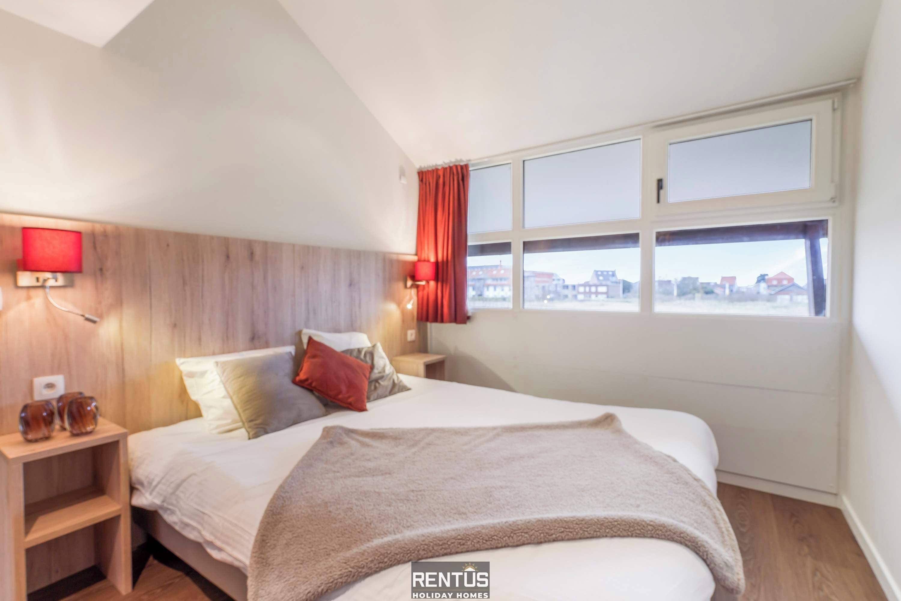 4 bedrooms, iron/ironing board, travel cot, WiFi