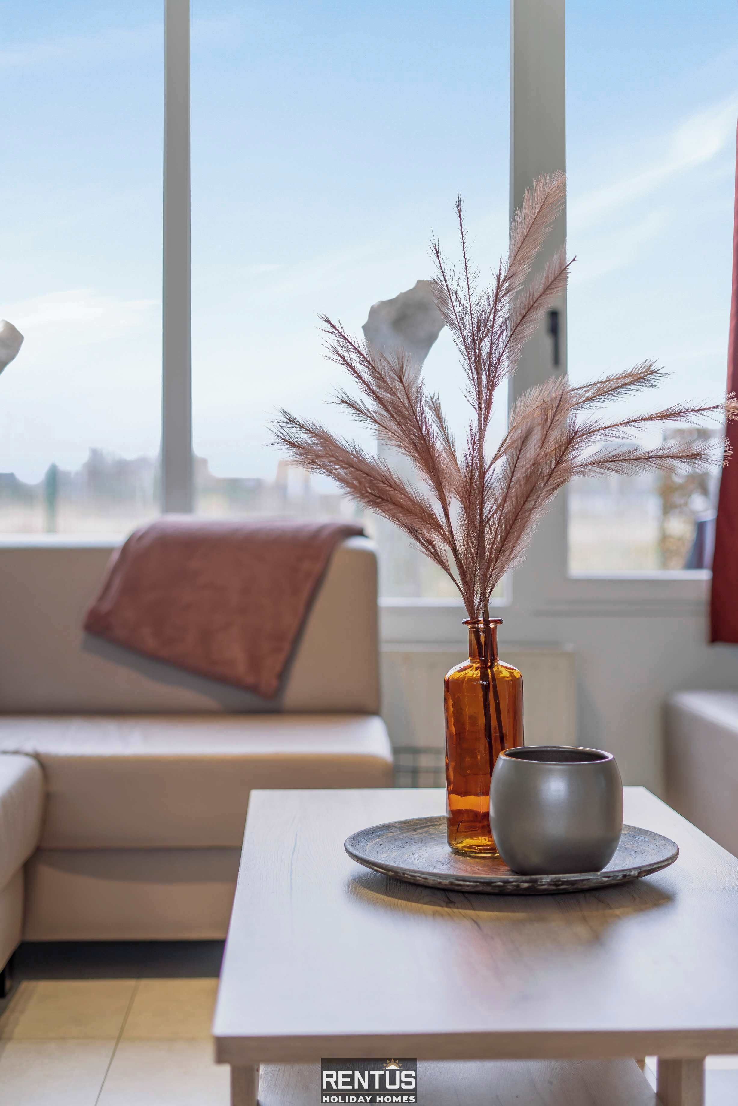 TV, stereoanlegg og kontorer