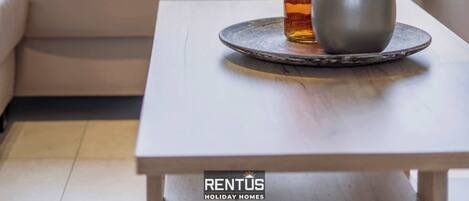 TV, stereoanlegg og kontorer