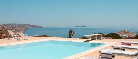 Outdoor pool, pool loungers