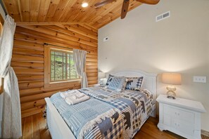 3 室のベッドルーム、WiFi、ベッドシーツ