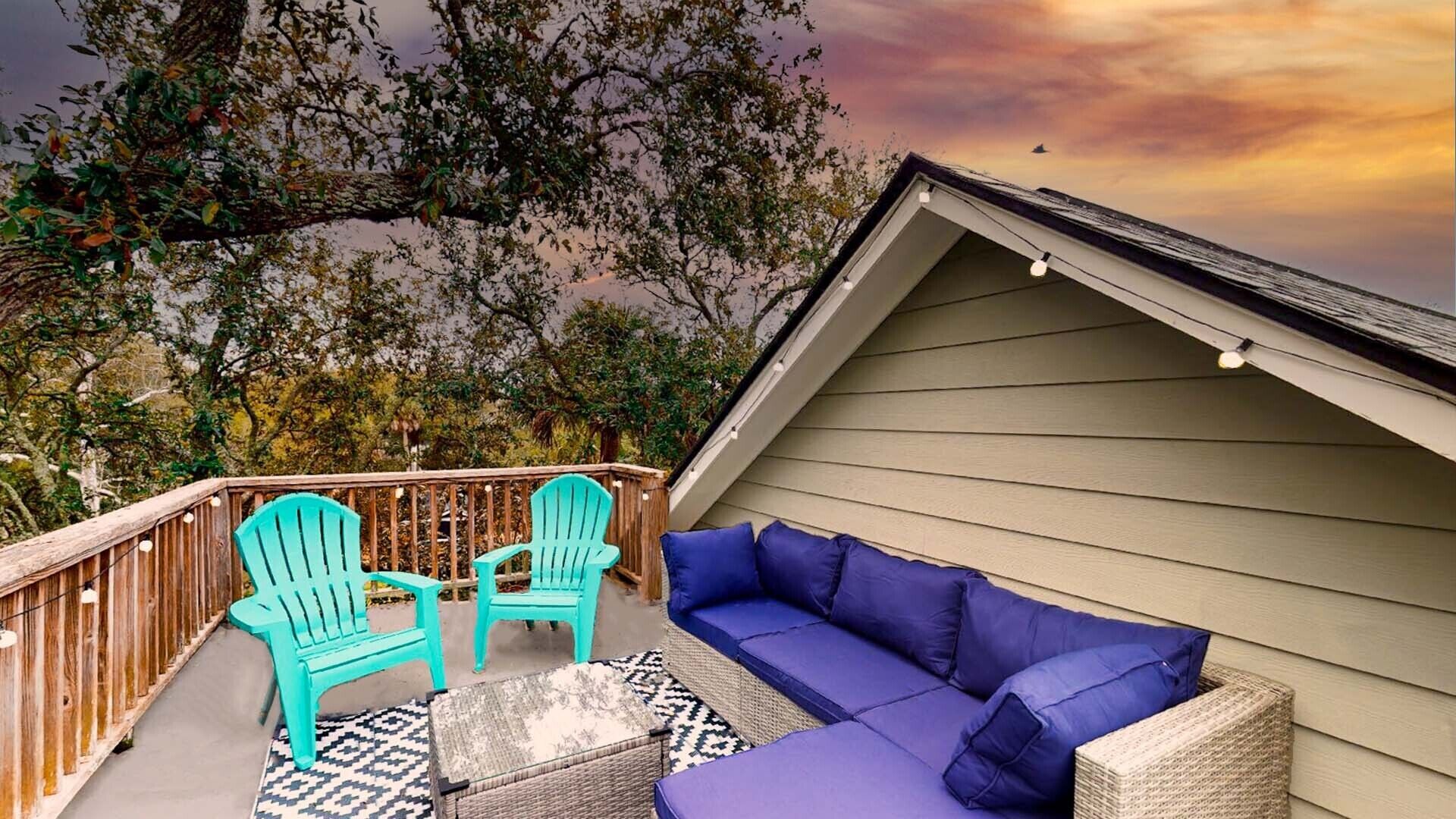 4 Bedroom, 2.5 bath Near Beach Home with open floor plan and multiple decks!