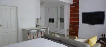 ITowers Luxury Apartment 2