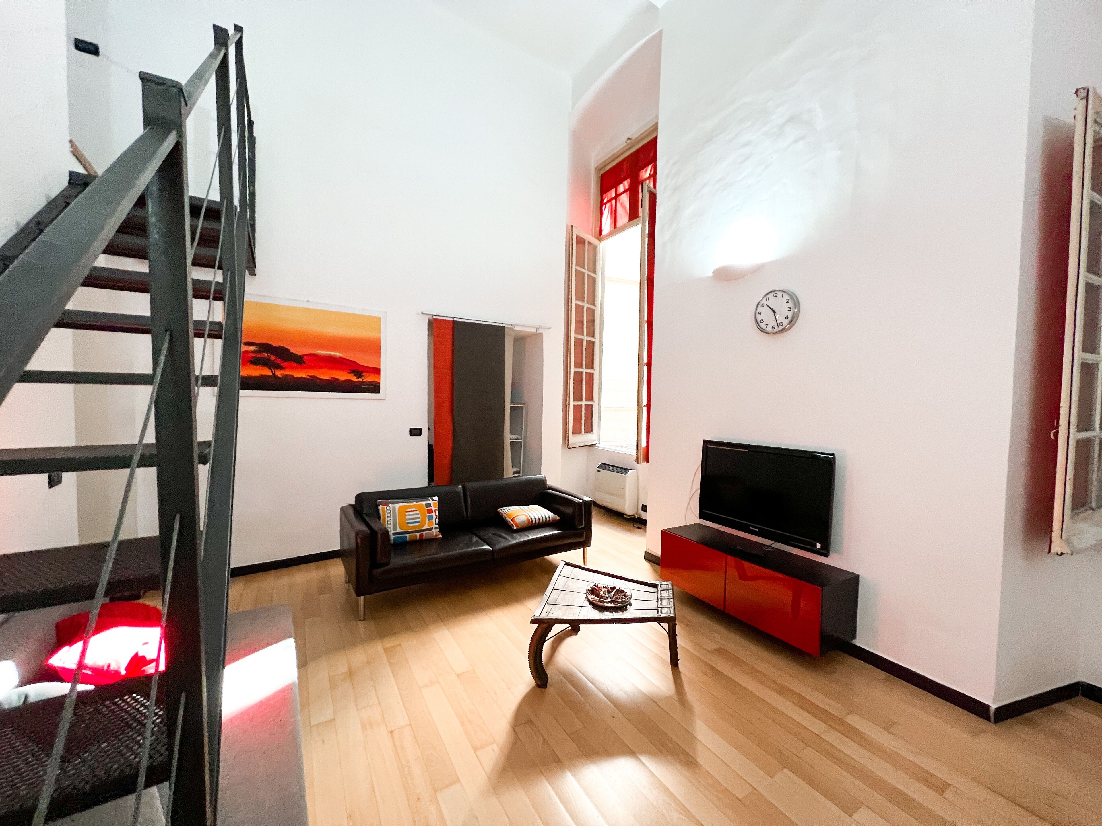 The window of Genoa - A few steps from the Aquarium