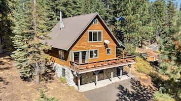 ูุงุจููุฉ - ูค ุบุฑู ููู
| ุงูู
ูุดุฃุฉ ู
ู ุงูุฎุงุฑุฌ