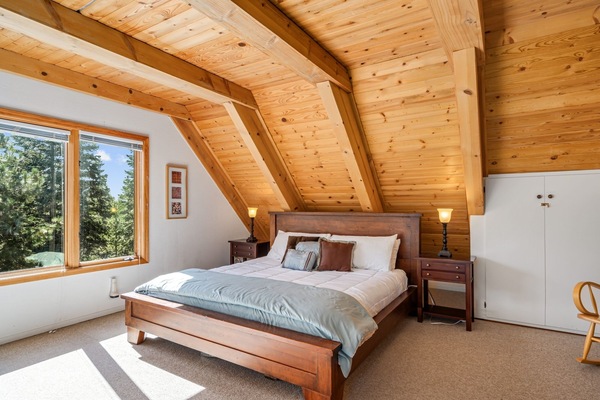Cabin, 4 Bedrooms | 4 bedrooms, iron/ironing board, WiFi (free)