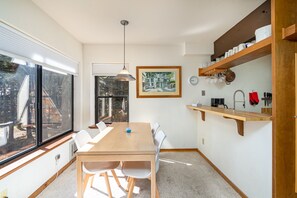 House, 2 Bedrooms | Dining - The Perfect Getaway For A Small Family, Summer Or Winter. Take A Break And Enjoy Time Together - Baby Equipment Available Upon Request 2 Bedroom Home by Redawning (Arnold)