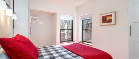Casa, 2 habitaciones | 2 dormitorios, tabla de planchar con plancha, wifi gratis