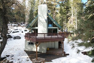 House, 3 Bedrooms | Exterior