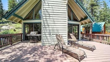 Rumah, 3 kamar tidur | Balkon