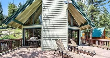 Spacious Cabin Sleeps up to 12! - Sky High #86 by Bear Valley Vacation Rentals