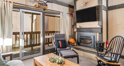 Sunny, Spacious & Pet Friendly - Creekside #39 by Bear Valley Vacation Rentals