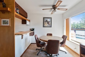 Apartamento, 2 habitaciones | Restauración