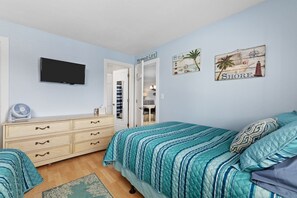 2 bedrooms, desk, iron/ironing board, travel crib