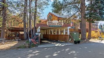 Condo, 1 Bedroom | Exterior