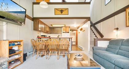 Relaxing, Well Furnished Condo! - Creekside #29 by Bear Valley Vacation Rentals