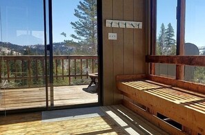 Appartement, 3 chambres | Balcon