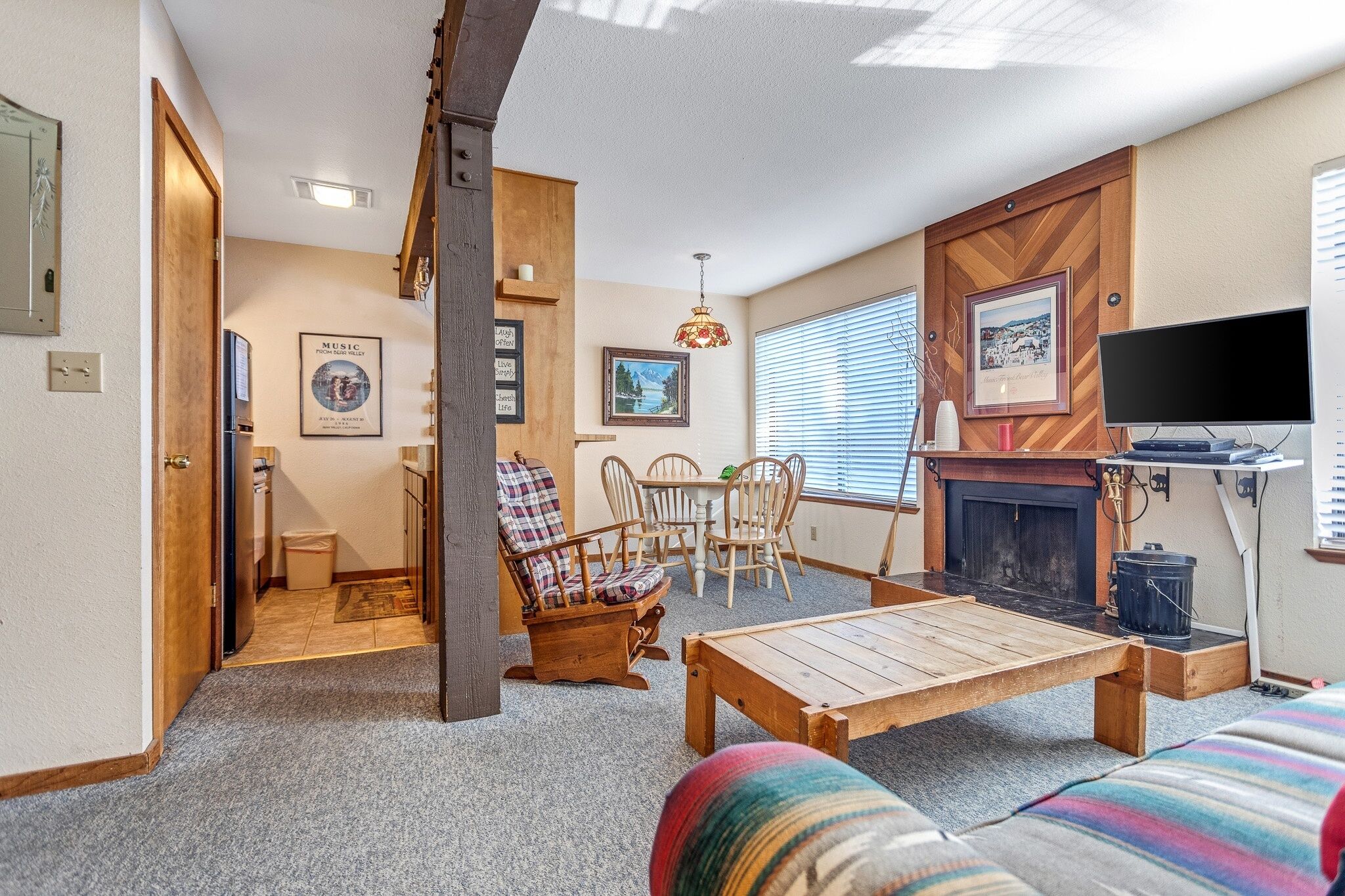 Cozy Mountain Condo That Sleeps 4! - Tamarack #2 1 Bedroom Condo by Redawning