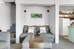 Condo, 2 Bedrooms | Living room | Smart TV