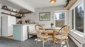 Condo, 2 Bedrooms | Private kitchen | Fridge, oven, coffee/tea maker, toaster