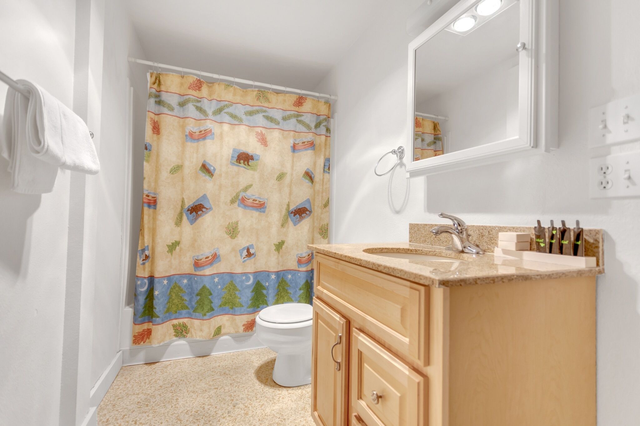 Stylish, Remodeled Condo - Creekside #14 1 Bedroom Condo by RedAwning