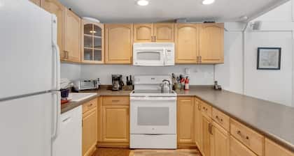 Stylish, Remodeled Condo - Creekside #14 by Bear Valley Vacation Rentals