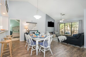 Dining - 14D Richmond Park-Remodeled- Full Amenity Access (Myrtle Beach)