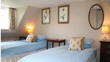 2 bedrooms, travel crib, free WiFi, bed sheets