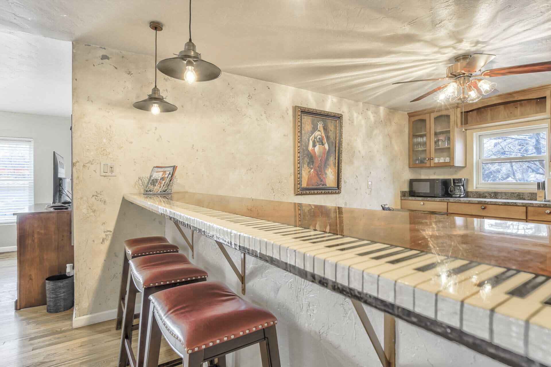 2BD Art Gallery Old Colorado City Pool Table