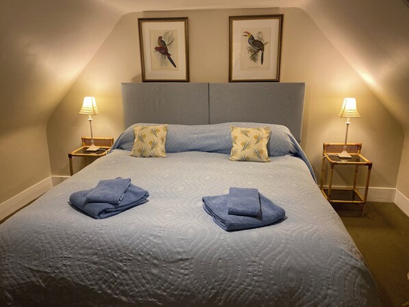 2 chambres, lit parapluie, Wi-Fi gratuit, draps fournis