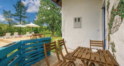 Beautiful Home in Rakovica With 1 Bedrooms, Jacuzzi and Wifi