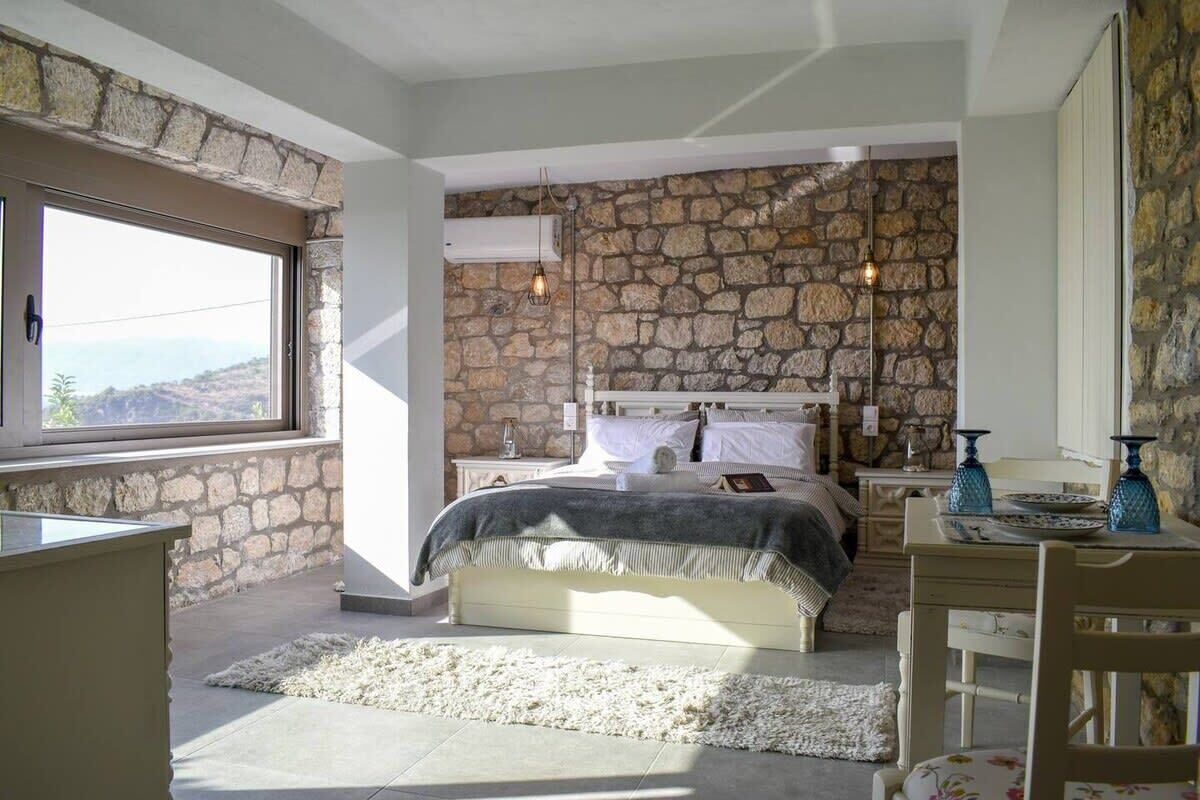 3 chambres, lit parapluie, Wi-Fi, draps fournis