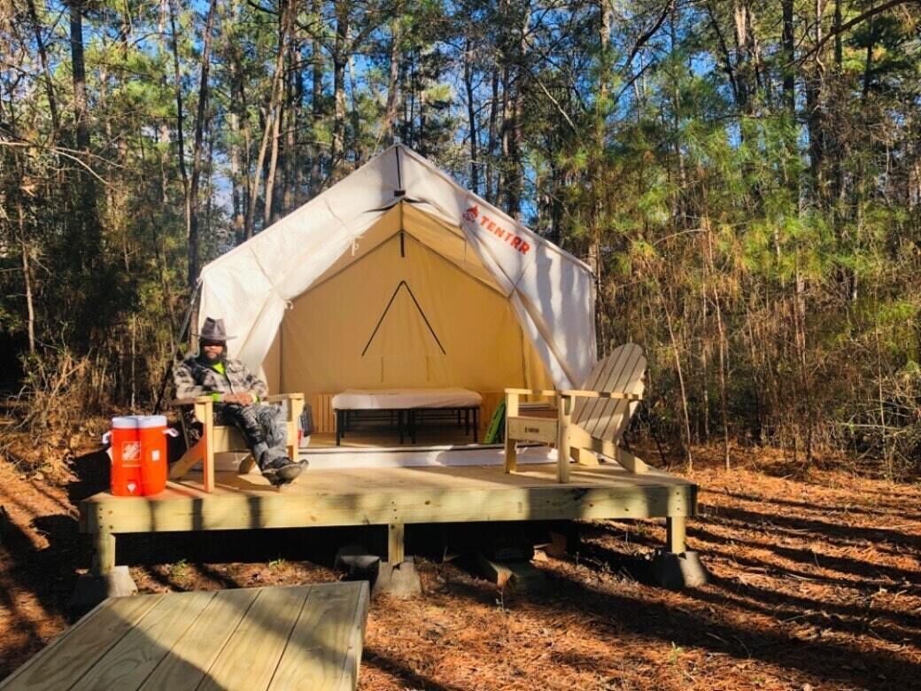 Tentrr Signature Site - Exodus XX: Lakefront Private Campsite at Shabbat Retreat