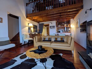 Smart TV, DVD player, computer monitors