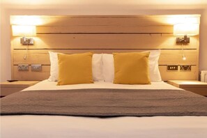Deluxe Room | Minibar, soundproofing, free WiFi, bed sheets - The Vanguard - York Residence (York)