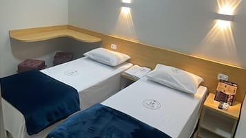 Superior Twin Room | Desk, free WiFi, bed sheets